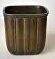 Andersen, Just 
(1884 - 1943) 
Dänemark. 
Becher. 
Disco-Metal. 
No. D 1600. 
Gestempelt. 
Höhe: 7,5 ...