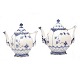 Royal 
Copenhagen 
Zwiebelmusster 
Vollspitze 
Teekannen 1118 
& 1119. H: 17 & 
19cm