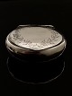 830 silver pill 
box 4.6 x 3.6 
cm. item no. 
607635