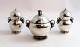 George Jensen. 
Sterlingsilber 
(925). 
Senfglas, Salz 
und Pfeffer. 
Modell 724. 
Hergestellt 
1933–1945.