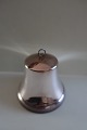 Eine alte 
kleine Glocke
Aus Neusilbern
Mit ein 
schönem Klang
H: 5,5cm
Aus den ...