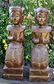 Paar hölzerne 
Tempelwächter, 
Thailand, 20. 
Jahrhundert. 
Vergoldet und 
bemalt. Höhe: 
38 cm. B: 11 
...