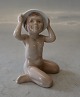 Sjælden Lyngby 
Porcelænsfigur 
Badedreng med 
sommerhat 11 cm