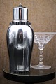 Gammel 
Cocktailshaker 
fra 50érne i 
forsølvet metal 
med ...