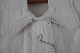 Hemd / Kleid 
aus Flanell mit 
Struktur 
gemacht, mit 
3/4 Ärmel
Ein antikes 
Frauenhemd mit 
schöne ...