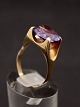 14 karat guld 
ring  med 
ametyst