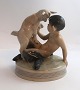 Königliches Kopenhagen. Porzellanfigur. Faun mit Ziege. Modell 498. Höhe 12 cm. 
(3 Wahl)