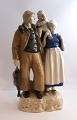 Bing & Gröndahl. Porzellanfigur. Fischerfamilie. Modell 2025. Höhe 31 cm. (1 
Wahl).