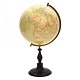 Grosser 
dekorativer 
Globus von 
Arvid Kempe, 
Stockholm, 1909
H: 98cm. D: 
50cm