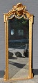 Großer 
dänischer 
antiker 
vergoldeter 
Spiegel, ca. 
1870. Mit 
Randverzierungen.
 Oberseite mit 
...