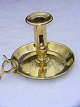 Brass Kammer 
Leuchter Kleine 
Reparatur Zinn 
in Schale. Höhe 
11 cm. Breite 
16 cm.