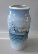 Kgl.  vase 
1947-20-10 Th. 
Kjölner Linda 
Clausen 35 cm
 fra Royal 
Copenhagen 1. 
sortering  I 
hel ...