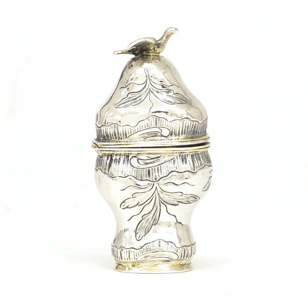 Riechdose mit Vergoldungen. Kopenhagen um 1775. H: 7,2gr. G: 28gr
