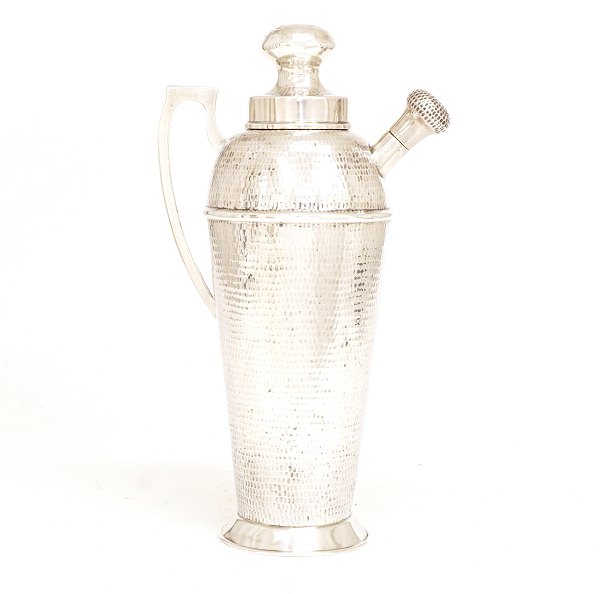 Large silver shaker. China circa 1880-1900. H: 33cm. W: 860gr