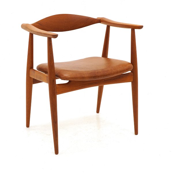 Hans J. Wegner: Armchair, teak. CH 35