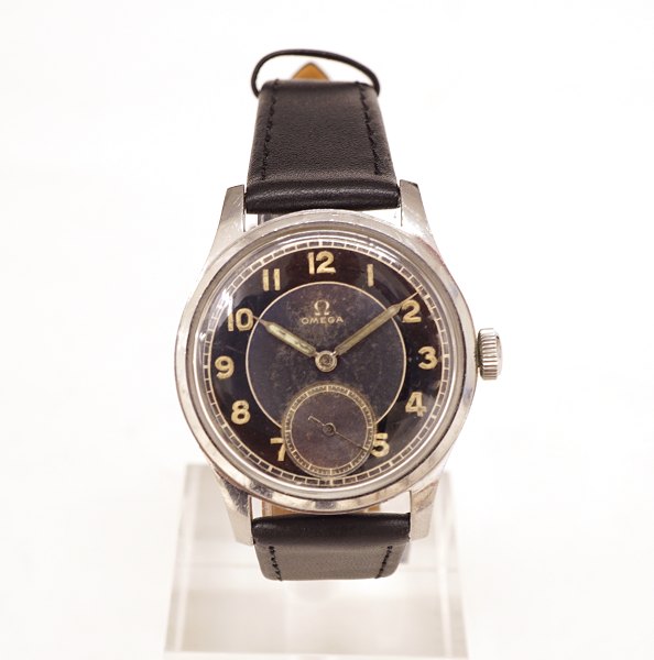 Omega Suverän, steel. Circa 1943. Ref. 2400-1. D: 35mm. Sold on the Swedish 
market