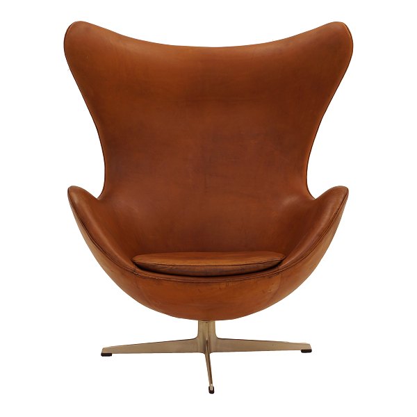 Arne Jacobsen "The Egg" with its original leather upholstery. Made in the 1960es