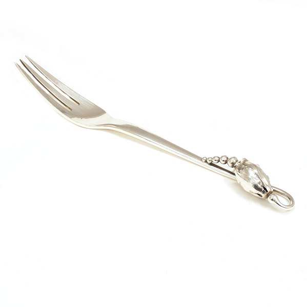 Georg Jensen sterlingsilver Blossom serving fork. #84. L: 21cm. W: 62gr