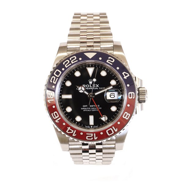 Rolex GMT Master II 126710BLRO Stahl. Wird mit Box und Zertifikat geliefert. Die 
Uhr ist in einem schönen Zustand. Erworben bei Klarlund, Kopenhagen, am 
01.06.21. D: 40mm