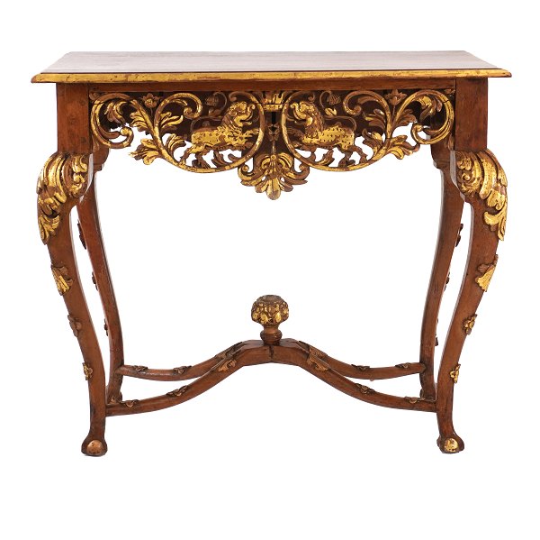 Richly carved and gilt Northeuropean Regence style console table. H: 84cm. Top: 
100x56cm