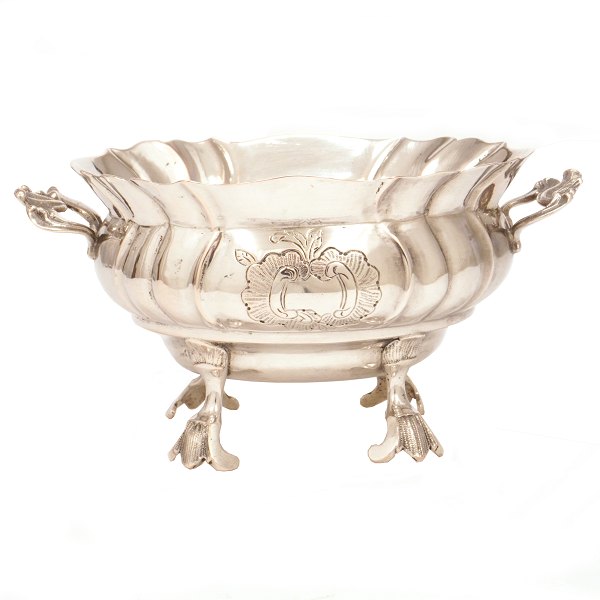 Kräftige Zuckerschale von Jens Nielsen Theilgaard, Fredericia, 1765-1802
H: 10cm. L: 20cm. G: 356gr