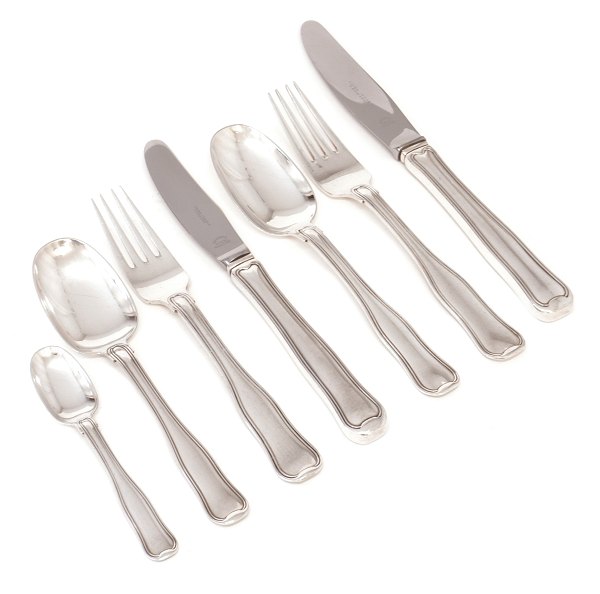 Georg Jensen Sterlingsilber Besteck Old Danish für 10 Personen. Insgesamt 70 
Teile. Design von Harald Nielsen 1947