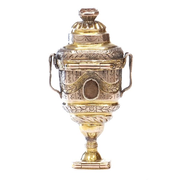 Riechdose aus Silber. Wahrsch. Nordschleswig um 1820. H: 8,9cm