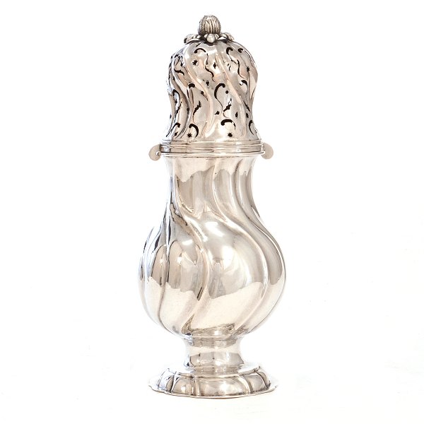 Grosse Streubüchse aus Silber von Christopher Jonsen, Kopenhagen, datiert 1761. H: 20,5cm